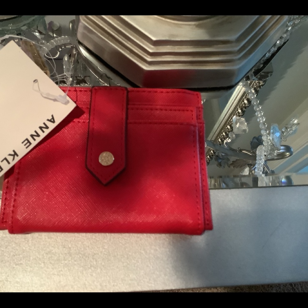 Beautiful Ann Klein wallet NWT festive color red!
